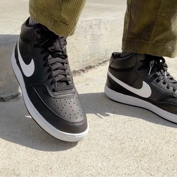 Nike Men’s Court Vision Mid Next
Nature

Black/Black/White
Sneakers 
DN3577-001 - Picture 14 of 16